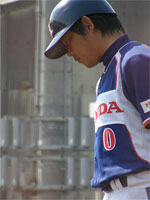 上田さんは三塁コーチャー